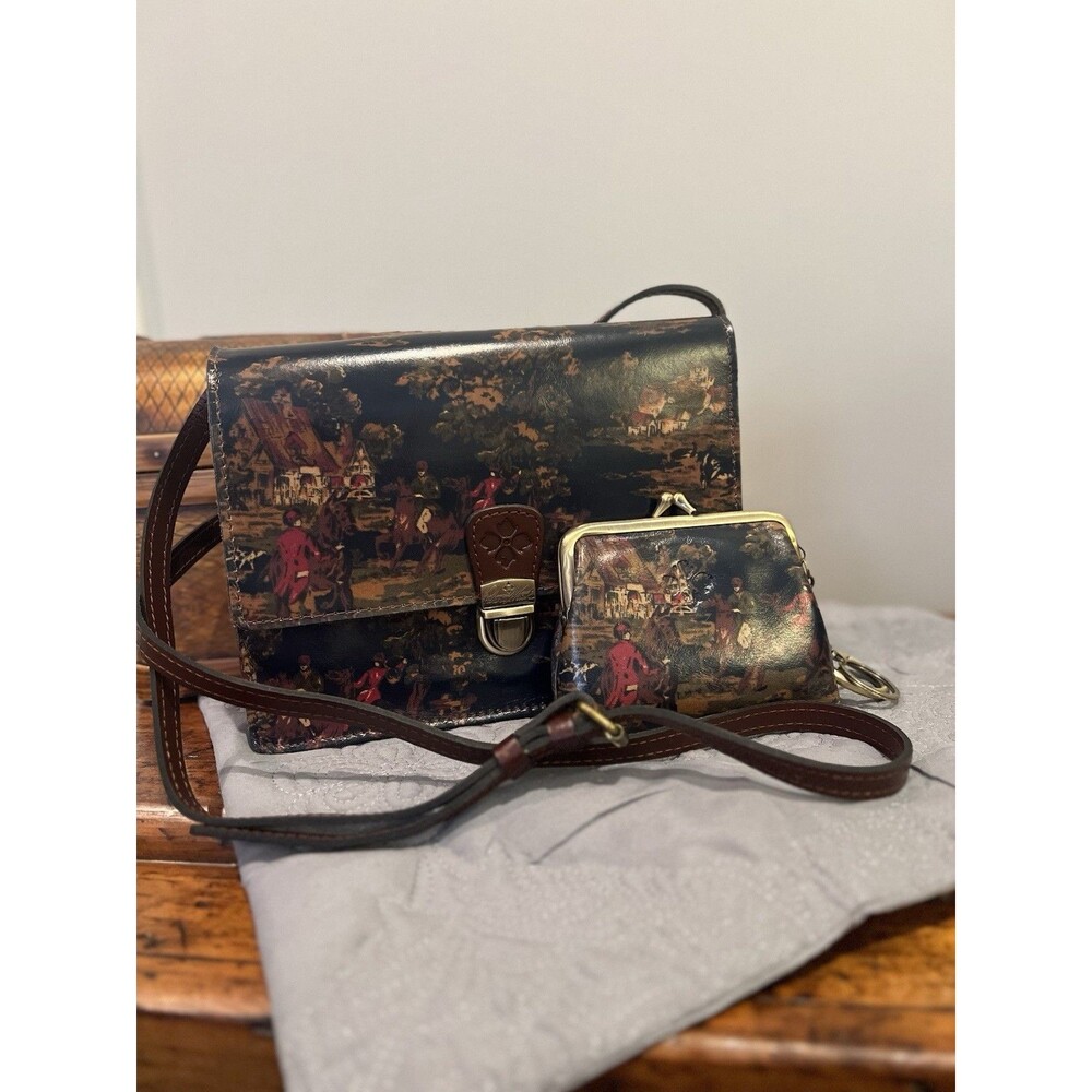 Patricia Nash Laurantina In Kent Countryside Painted Leather Purse and coin purs